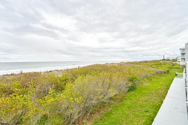 $4,000 | 400 East Brigantine Avenue, Unit 2C, Brigantine, NJ 08203