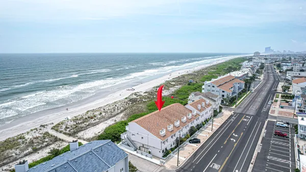 $4,000 | 400 East Brigantine Avenue, Unit 2C, Brigantine, NJ 08203
