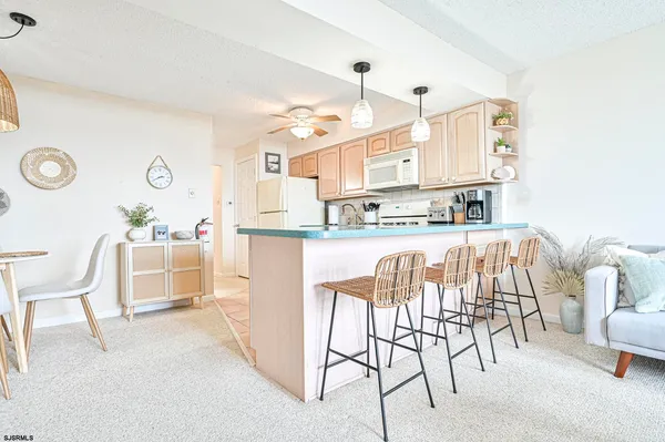 $4,000 | 400 East Brigantine Avenue, Unit 2C, Brigantine, NJ 08203