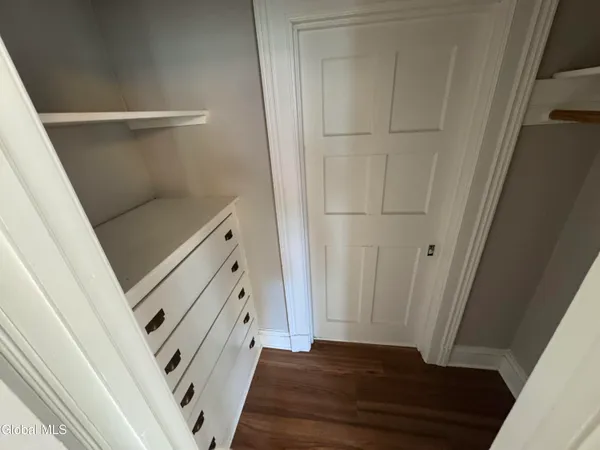 $1,050 | 479 State Street, Unit 7, Albany, NY 12203