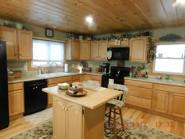 263 Valley Street Springfield, VT 05156 - Photo 12 of 28
