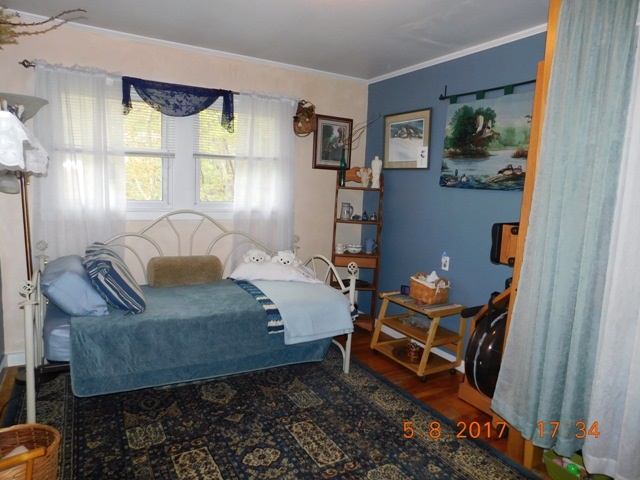 263 Valley Street Springfield, VT 05156 - Photo 19 of 28