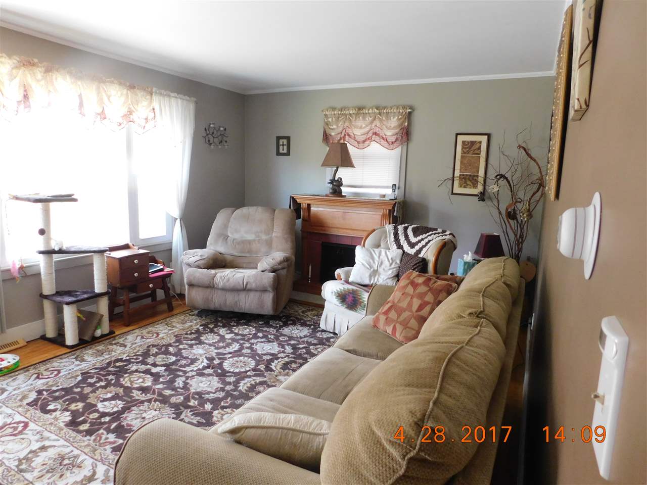 263 Valley Street Springfield, VT 05156 - Photo 4 of 28