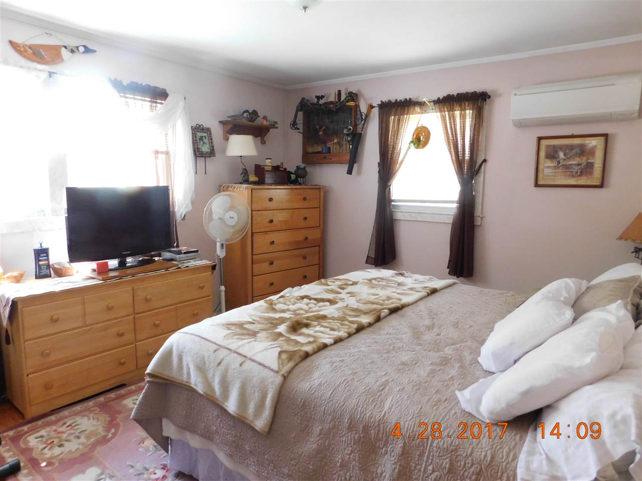 263 Valley Street Springfield, VT 05156 - Photo 7 of 28