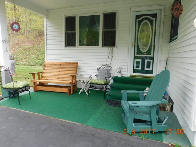 263 Valley Street Springfield, VT 05156 - Photo 9 of 28