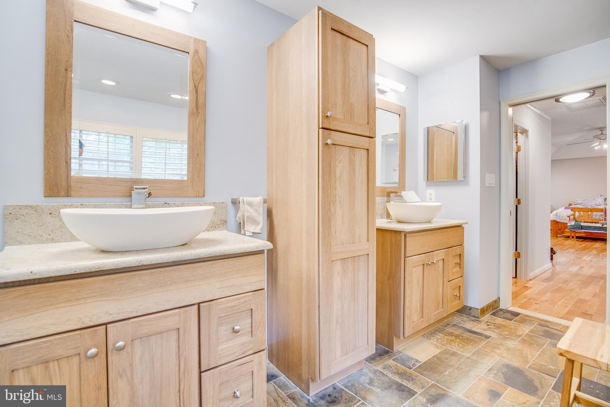 7719 Ridgepark Court Springfield, VA 22153 - Photo 22 of 60 Gallery Image 22