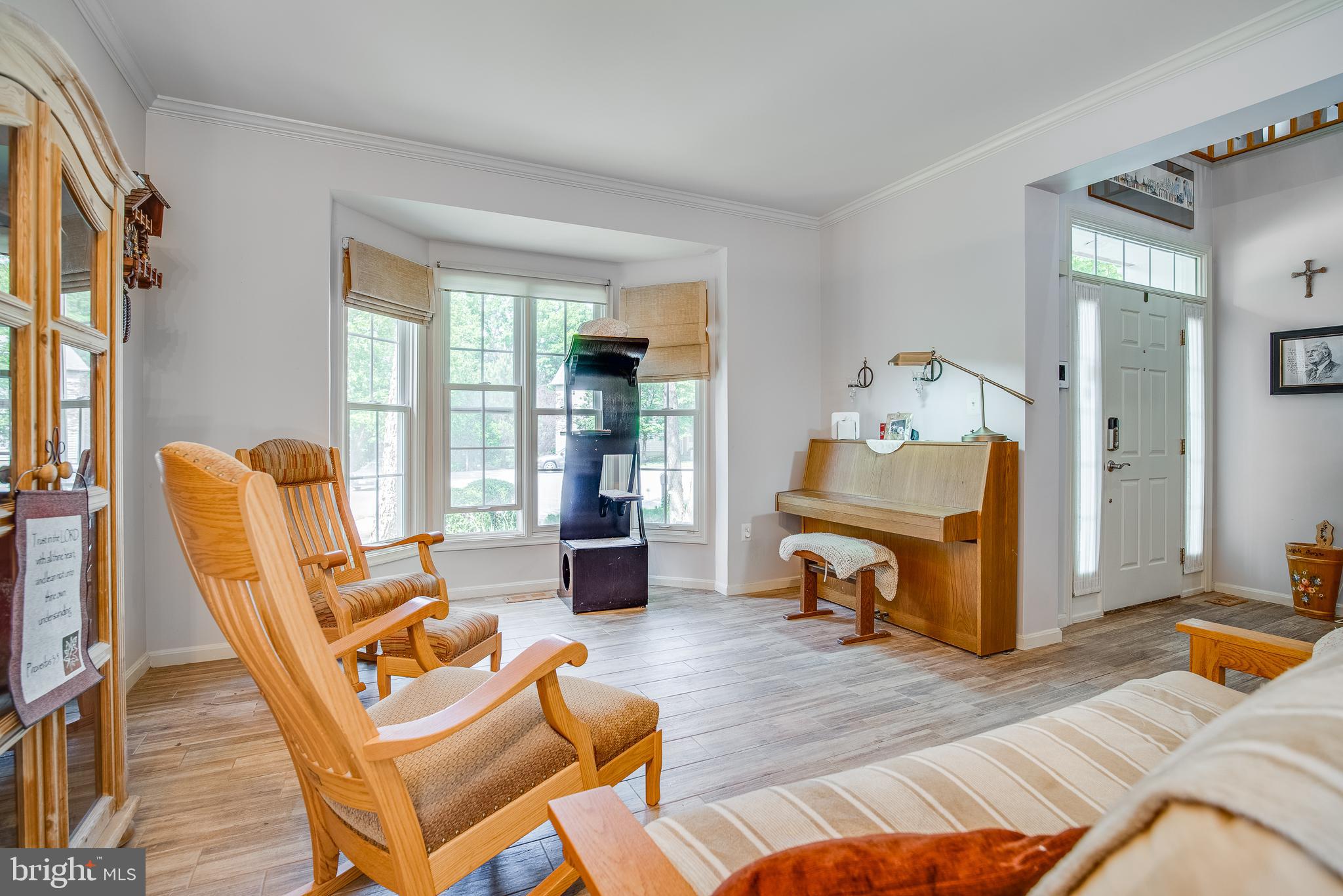 7719 Ridgepark Court Springfield, VA 22153 - Photo 4 of 60 Gallery Image 4