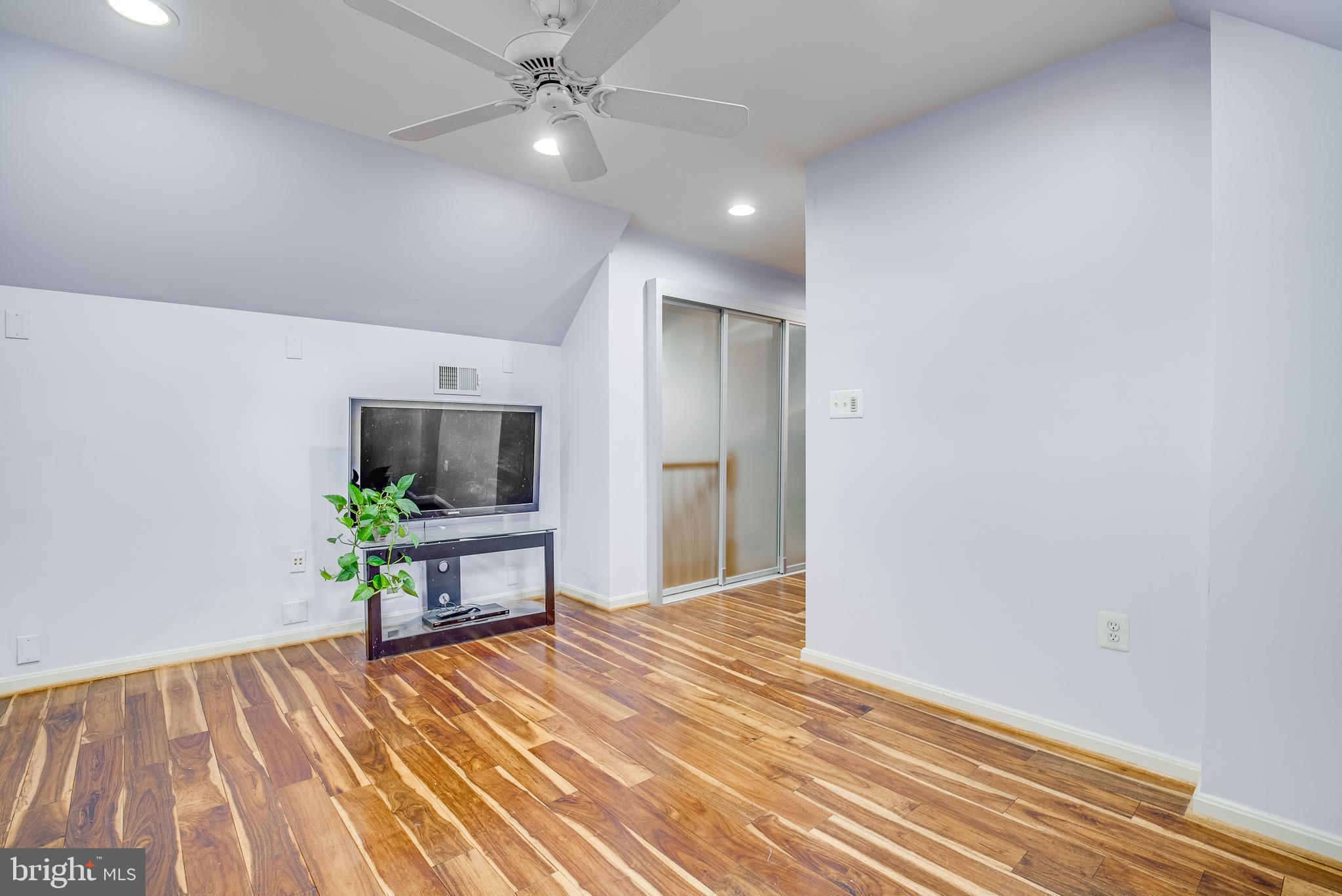 7719 Ridgepark Court Springfield, VA 22153 - Photo 35 of 60 Gallery Image 35