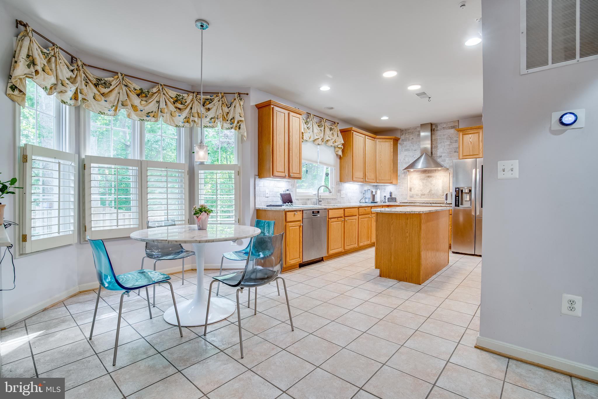 7719 Ridgepark Court Springfield, VA 22153 - Photo 7 of 60 Gallery Image 7