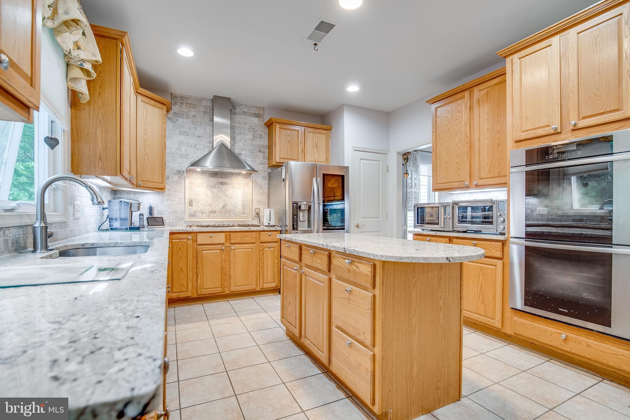 7719 Ridgepark Court Springfield, VA 22153 - Photo 10 of 60 Gallery Image 10