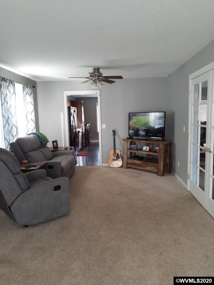 1225 Filbert Street Jefferson, OR 97352 - Photo 6 of 35 Gallery Image 6