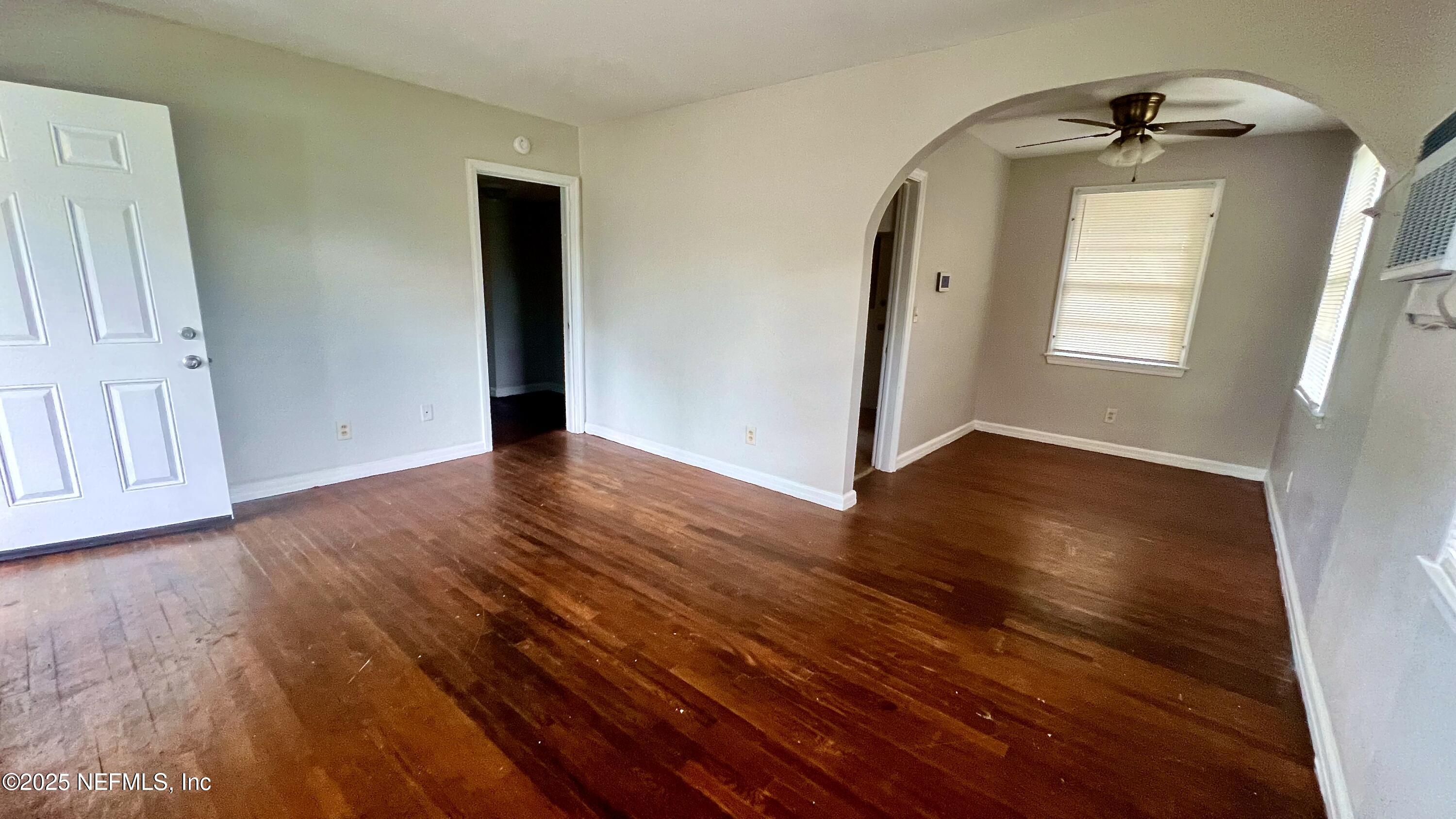 1725 Seminary Street Jacksonville, FL 32209 - Photo 2 of 10 IMG_1995