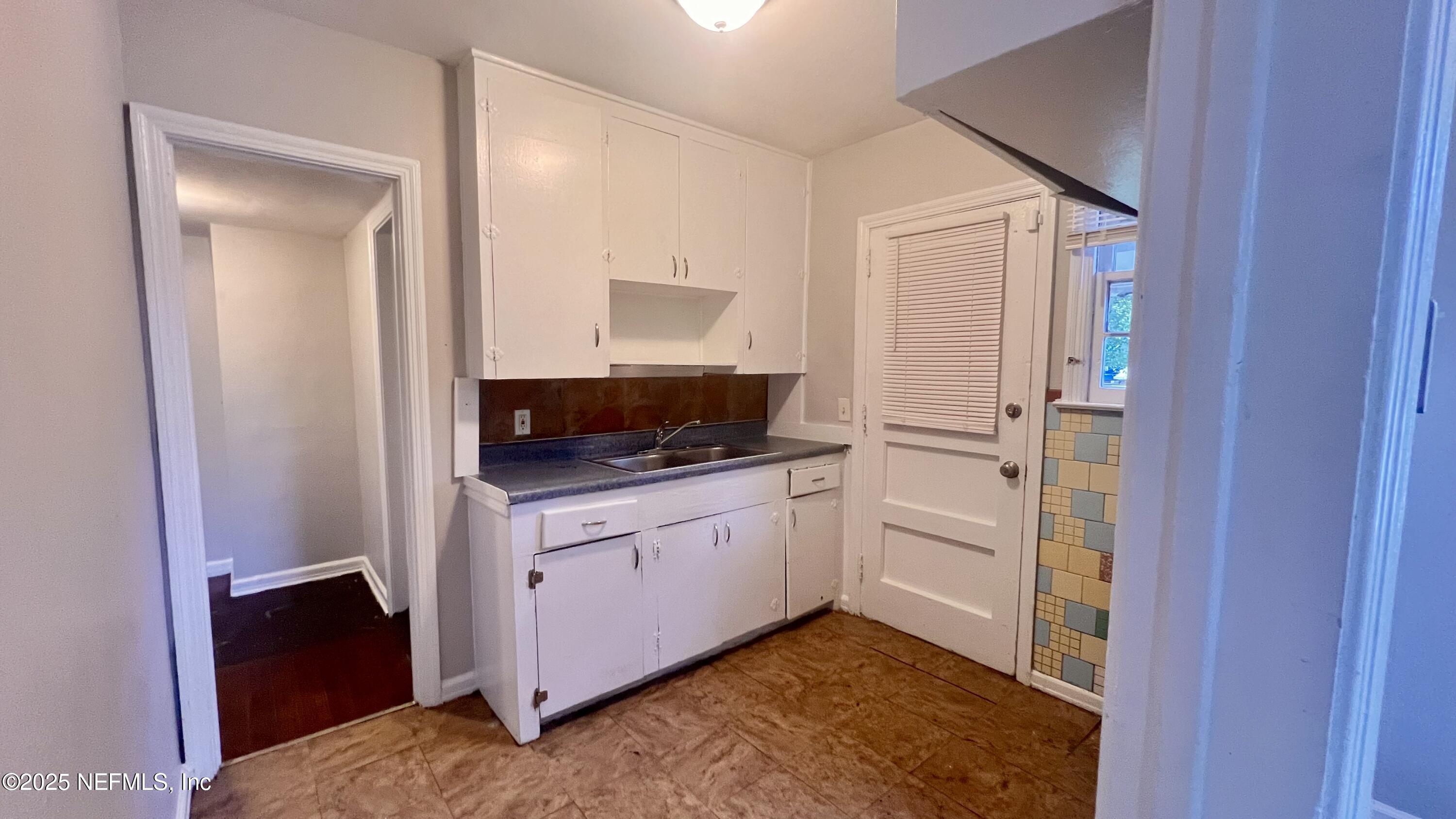 1725 Seminary Street Jacksonville, FL 32209 - Photo 6 of 10 IMG_2003