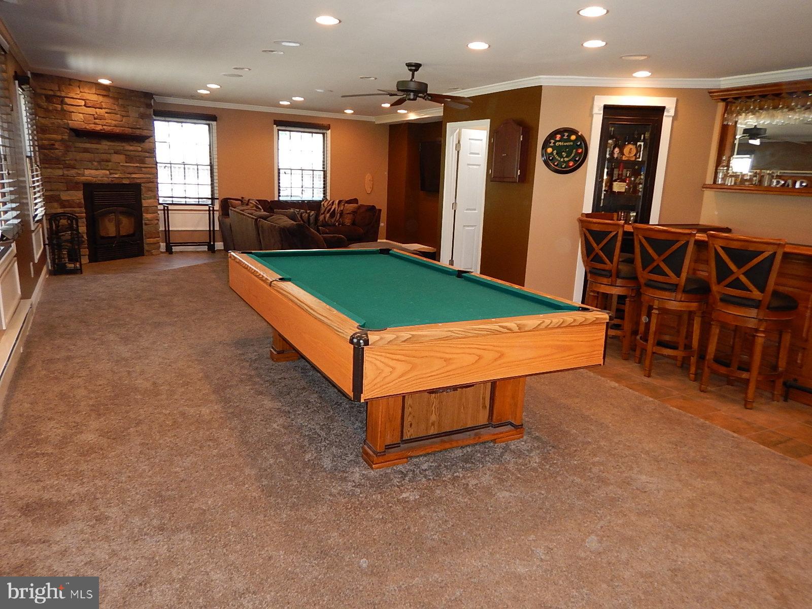 815 Ferguson Road Joppa, MD 21085 - Photo 15 of 37 Spacious Great Room and Recessed Lighting