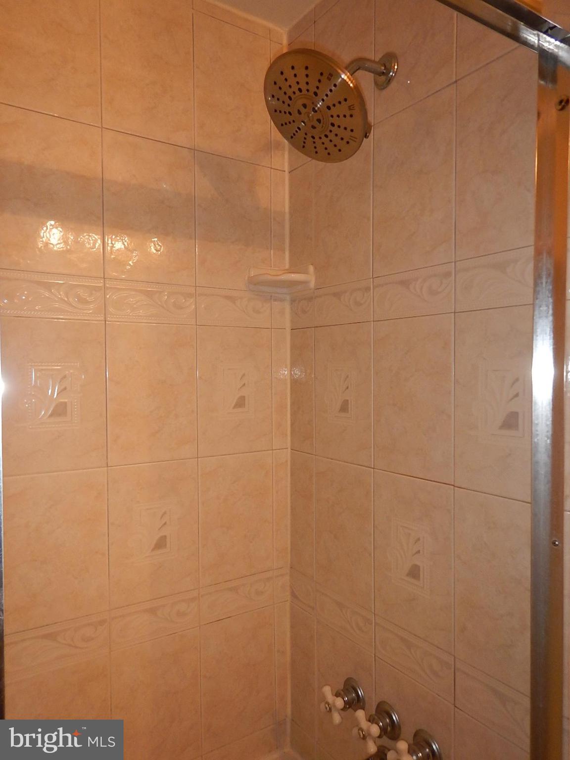 815 Ferguson Road Joppa, MD 21085 - Photo 27 of 37 1st Floor Shower/Tub with Tile