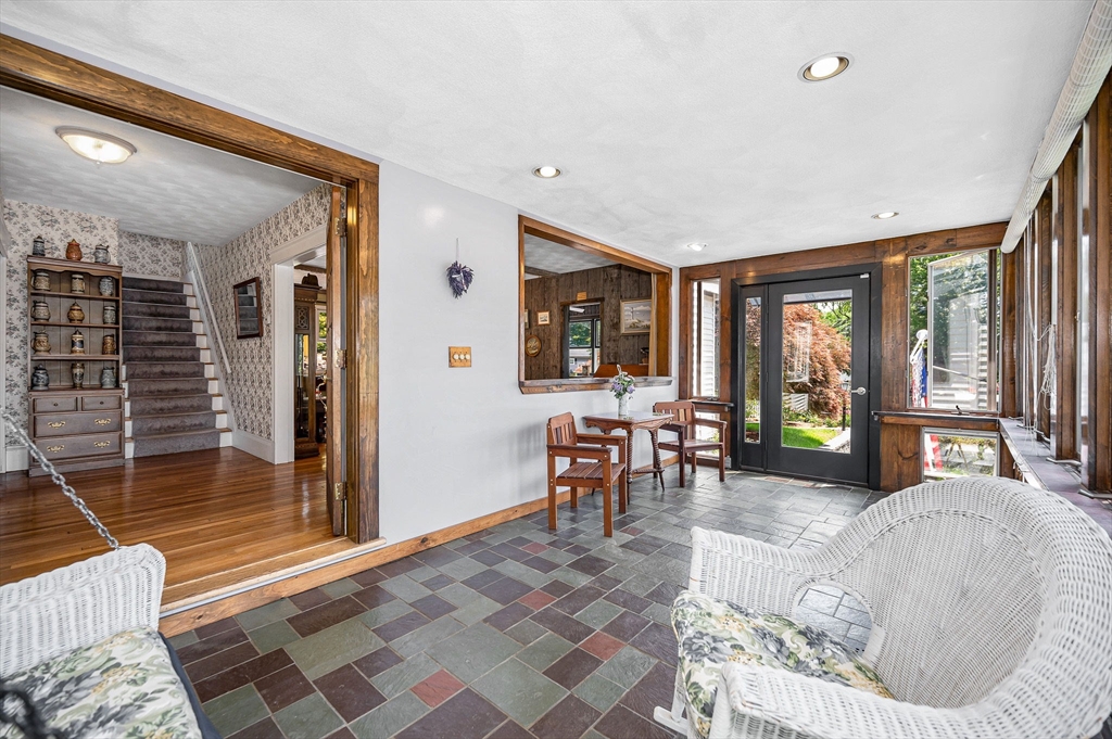 150 Hamilton Street Saugus, MA 01906 - Photo 4 of 41