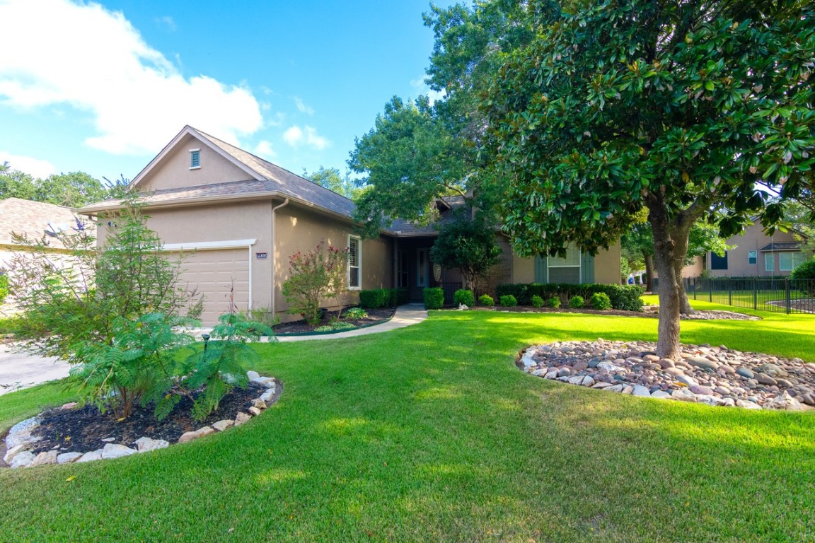 Gorgeous yard and entry, front porch