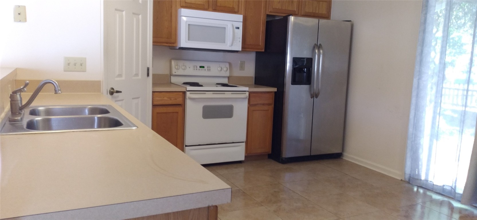 96050 Starlight Lane Yulee, FL 32097 - Photo 3 of 18 a utility room with dryer and washer