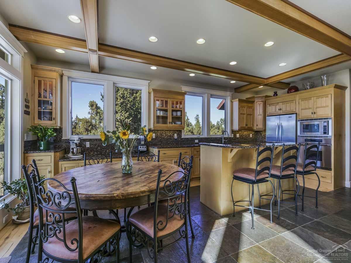 64415 Hunnell Road Bend, OR 97703 - Photo 5 of 25 Additional Photo