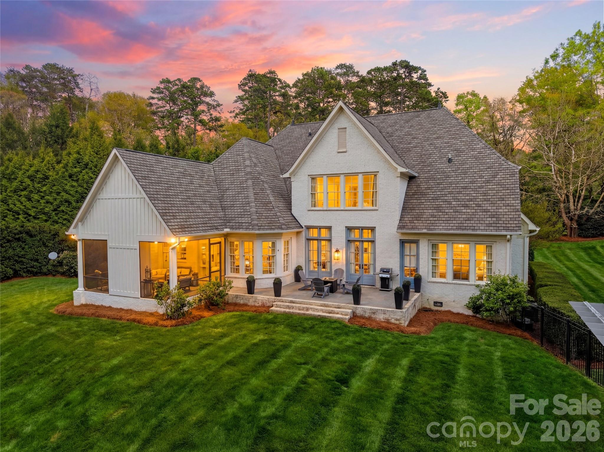 834 9th Avenue Northwest Hickory, NC 28601 - Photo 2 of 48