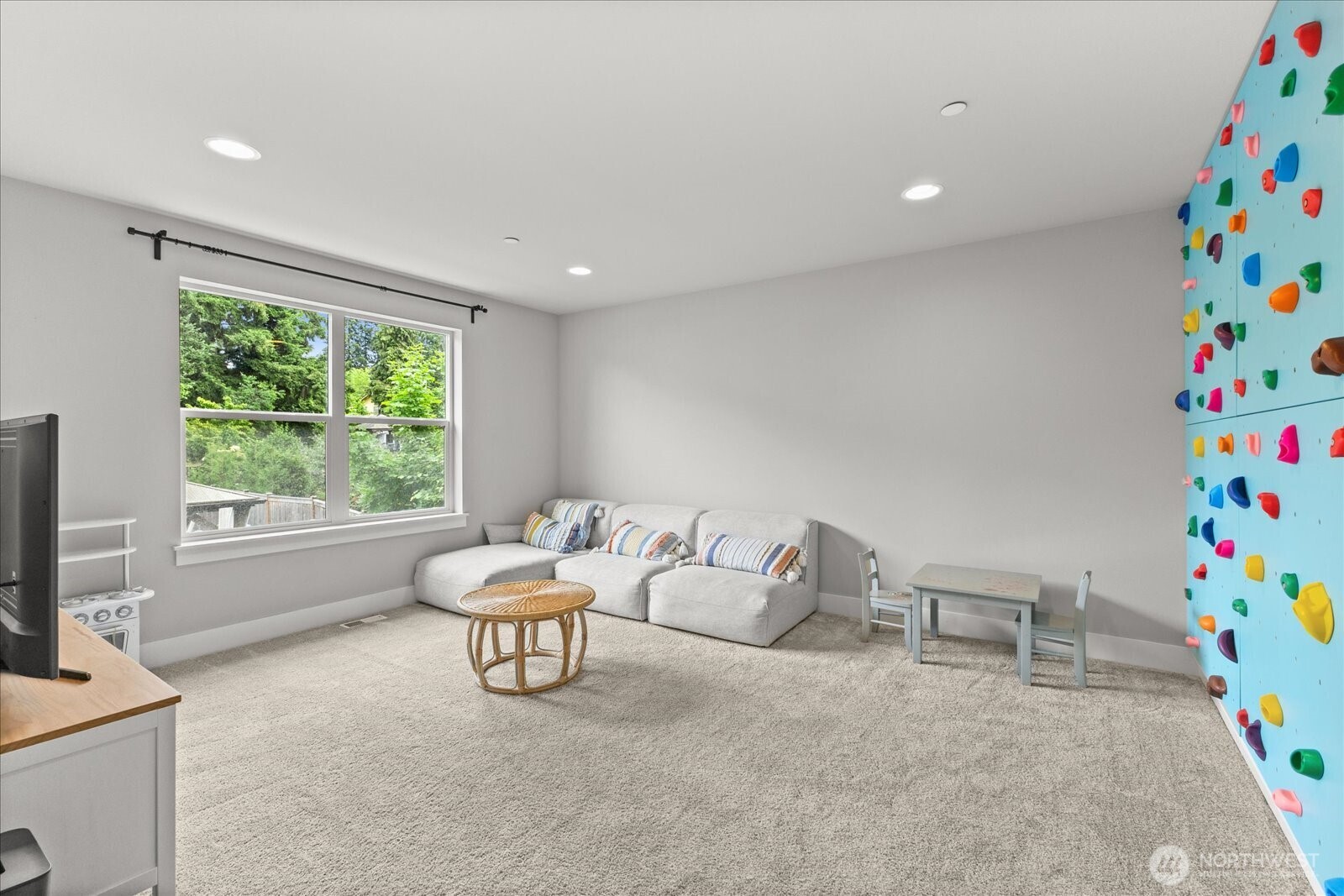 8815 Northeast 204th Street Bothell, WA 98011 - Photo 23 of 39
