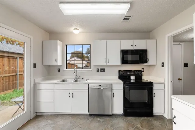 $340,000 | 4231 Phoenix Drive, Carrollton, TX 75010