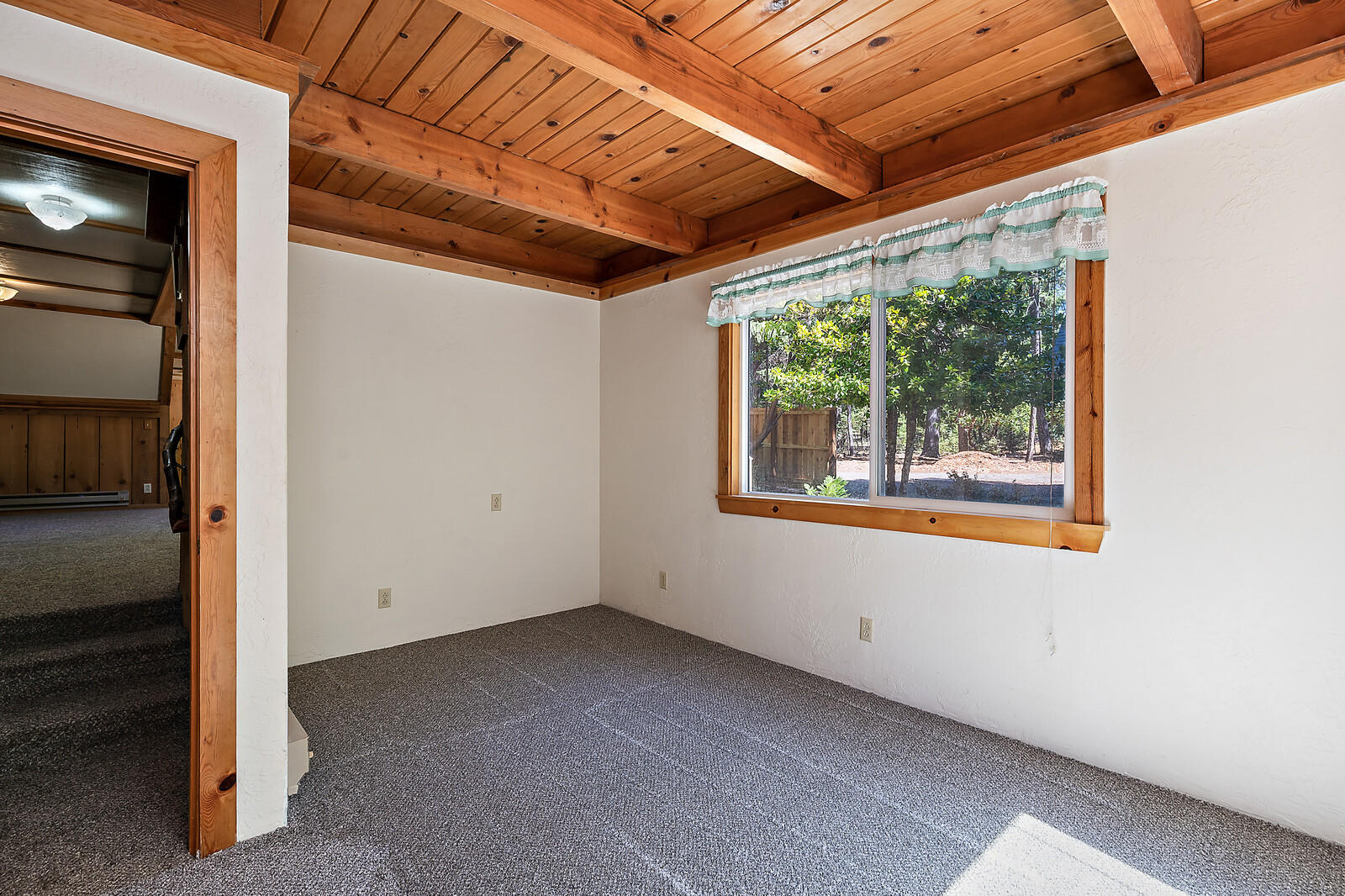 3990 Galice Road Merlin, OR 97532 - Photo 27 of 43 a view of an empty room with a window