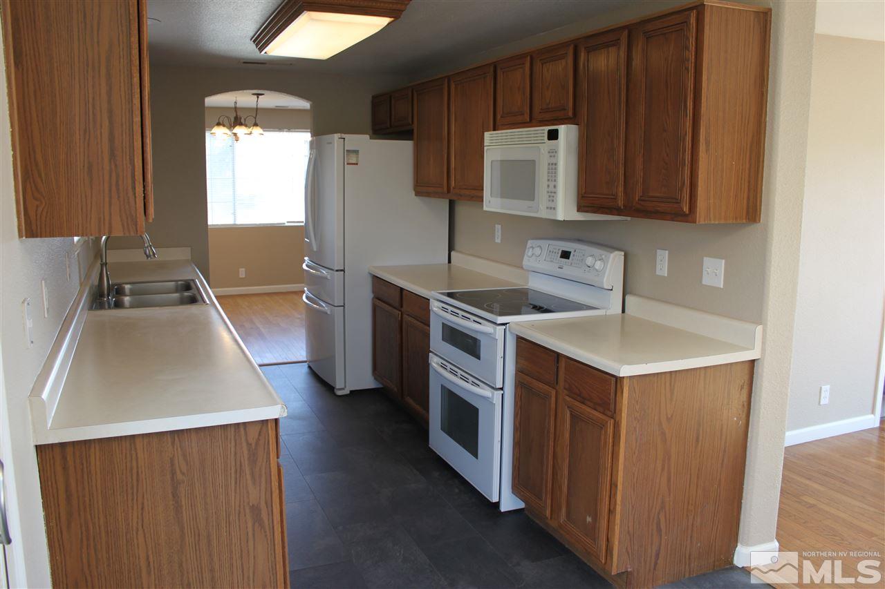 17085 Garnet Drive Reno, NV 89508 - Photo 8 of 26 Photo 8