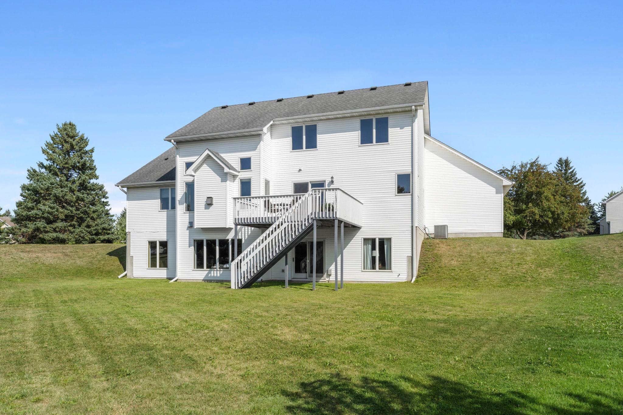 3685 Commonwealth Road Woodbury, MN 55125 - Photo 44 of 56 Gallery Image 44