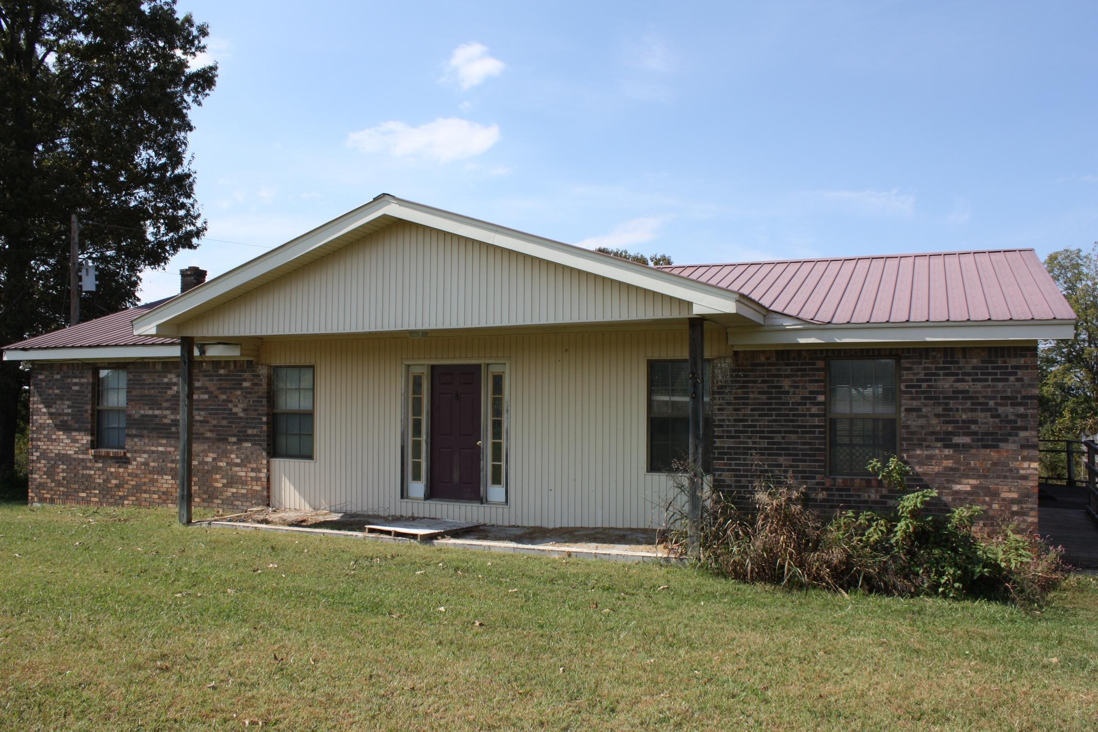 9975 Cookeville Boatdock Road Baxter, TN 38544 - Photo 2 of 29 IMG_0514