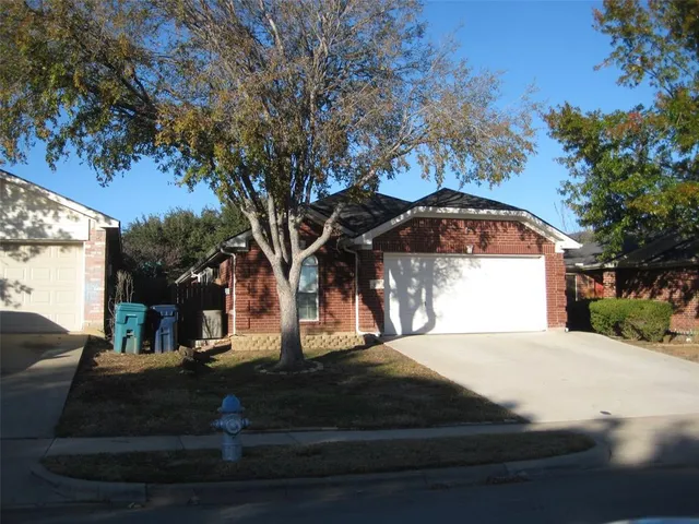 $315,000 | 917 Cruise Street, Denton, TX 76207