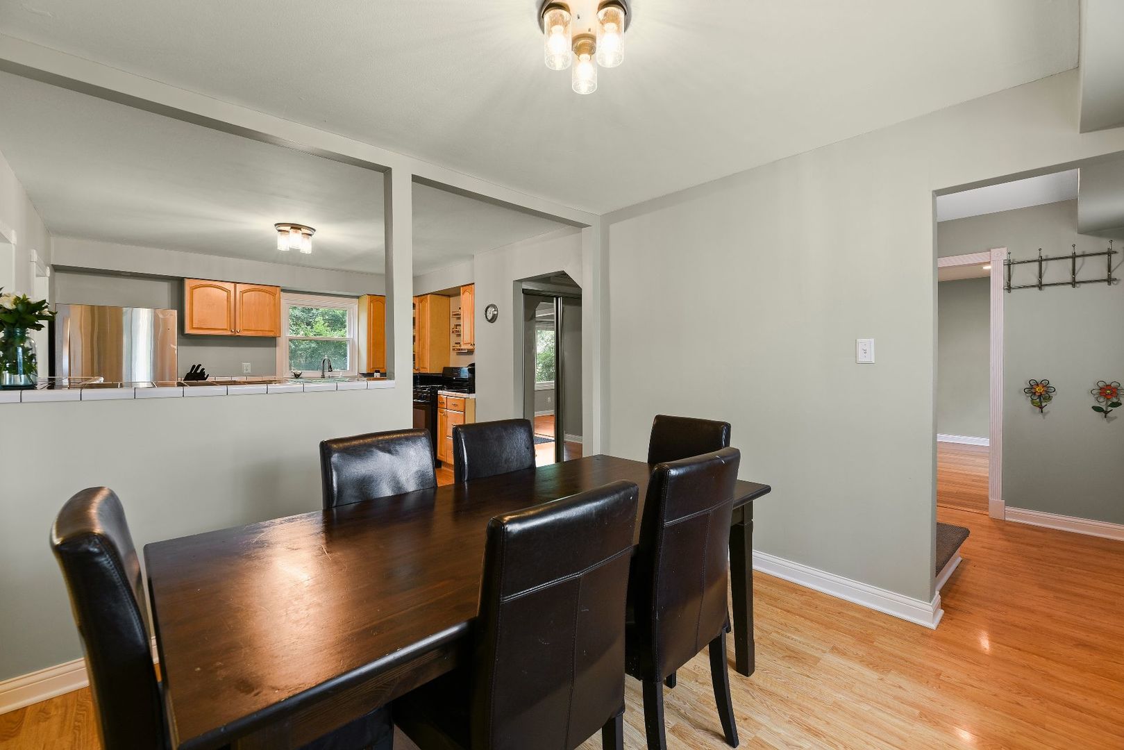 154 Queenswood Road Bolingbrook, IL 60440 - Photo 7 of 25