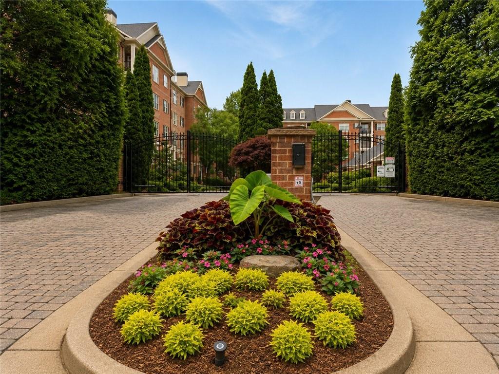 2300 Peachford Road, Unit 4004 Atlanta, GA 30338 - Photo 3 of 32 Gallery Image 3