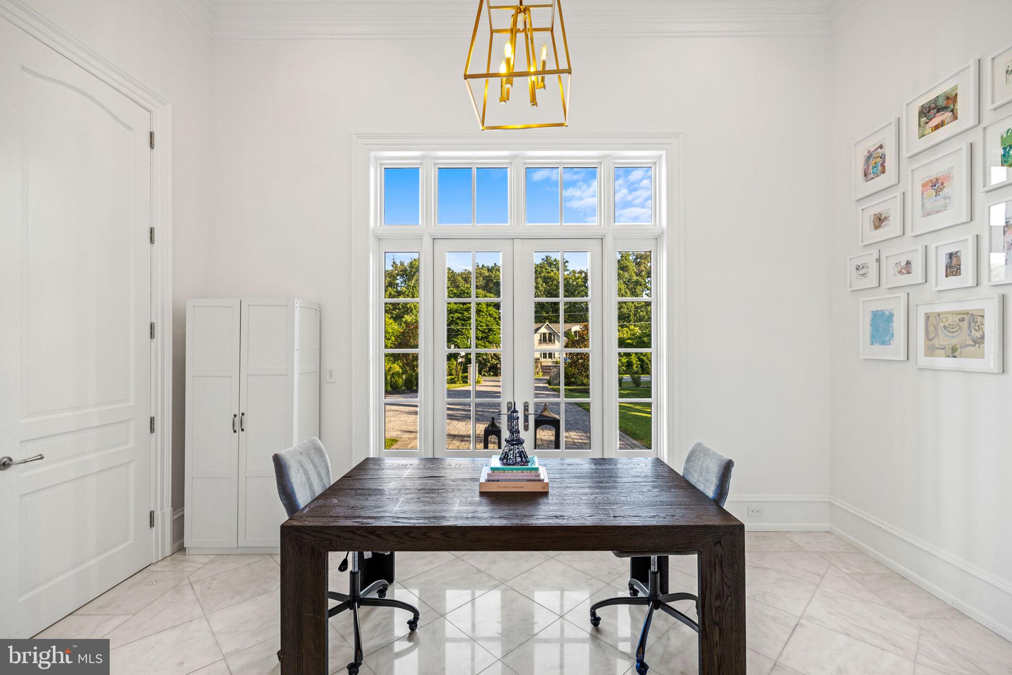 9819 Newhall Road Potomac, MD 20854 - Photo 18 of 60 Conference Room with separate entrance