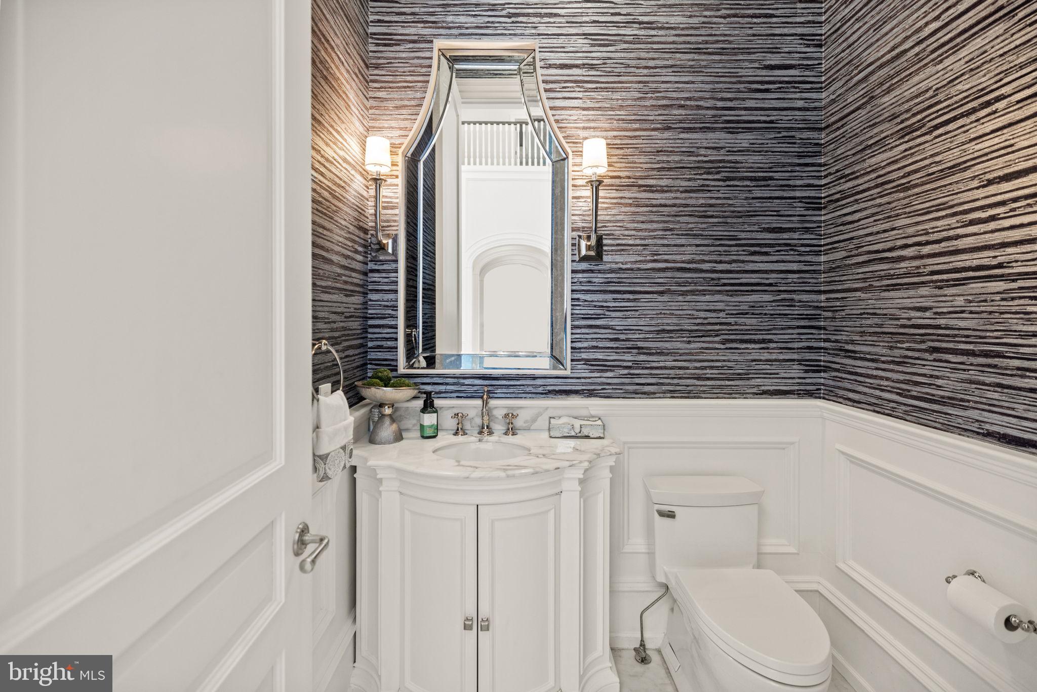 9819 Newhall Road Potomac, MD 20854 - Photo 25 of 60 Formal Powder Room