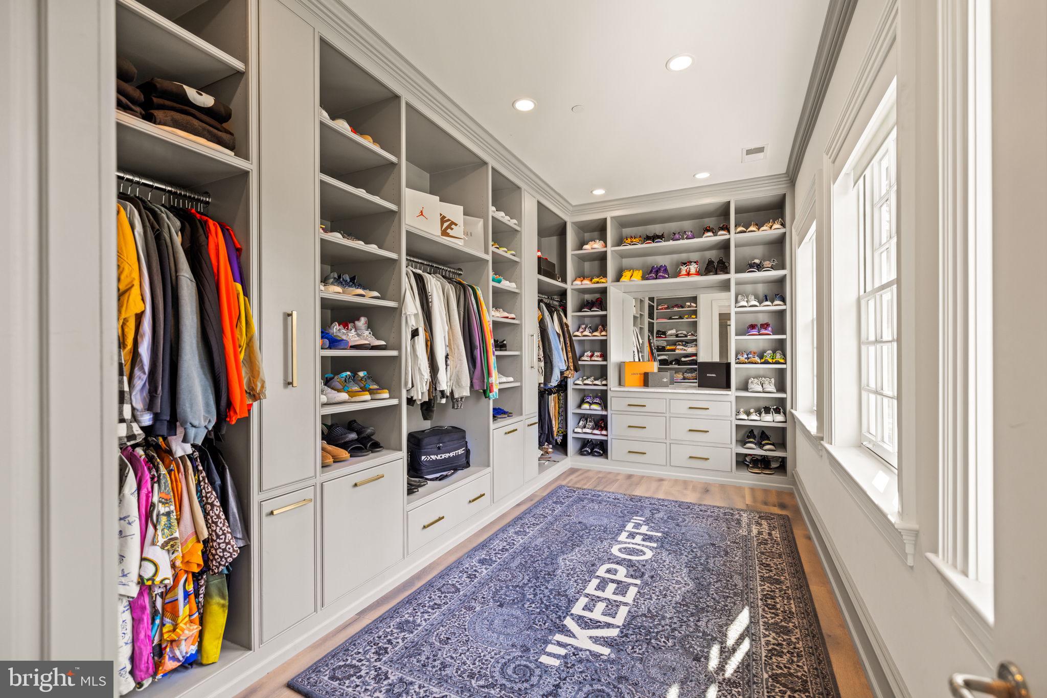 9819 Newhall Road Potomac, MD 20854 - Photo 31 of 60 Dressing Room #2