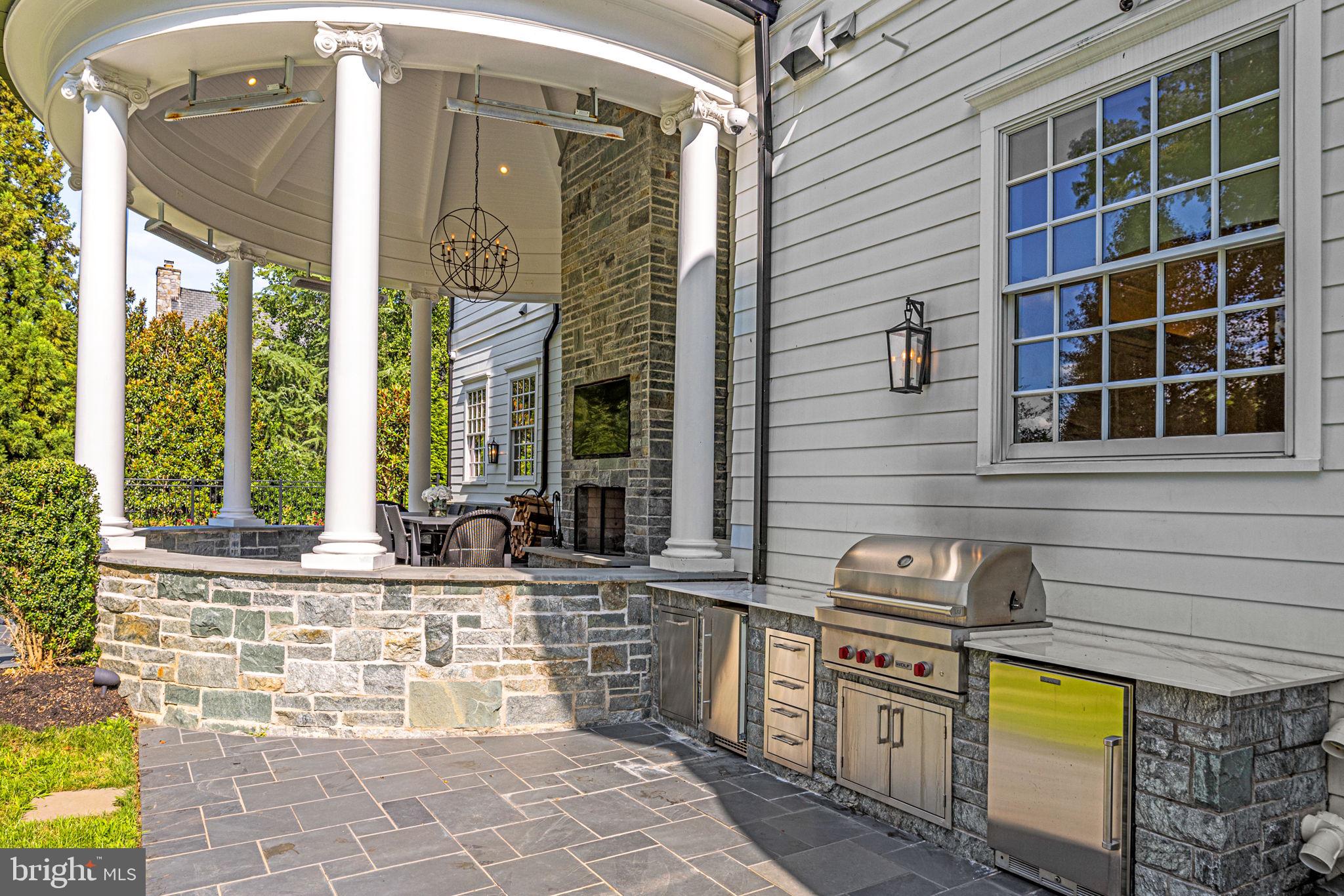 9819 Newhall Road Potomac, MD 20854 - Photo 55 of 60 Outdoor Kitchen