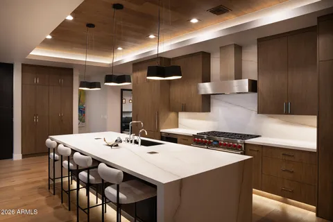 $1,575,000 | 7052 East Ivyglen Circle, Mesa, AZ 85207