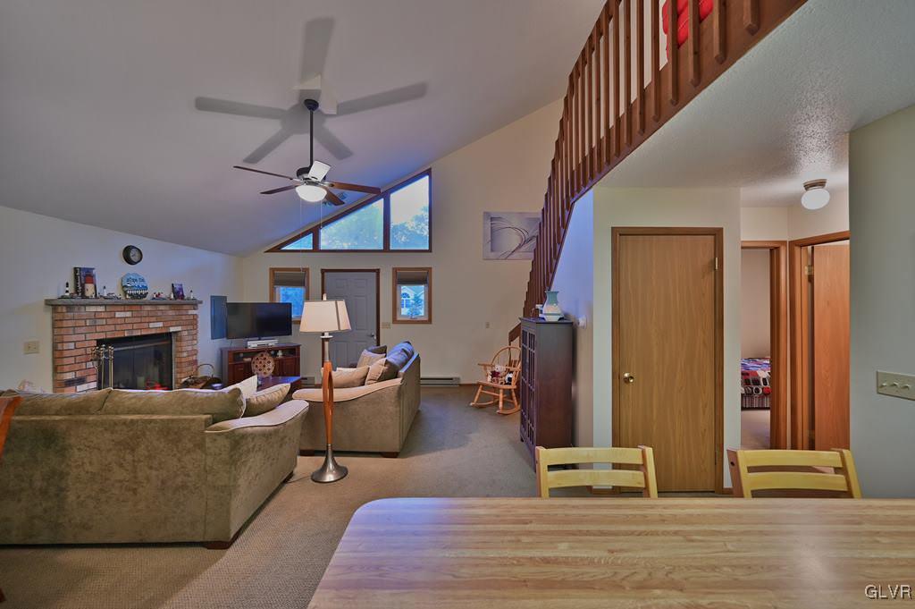 2185 Titania Road Tobyhanna, PA 18466 - Photo 11 of 50 Bar Top Peninsula