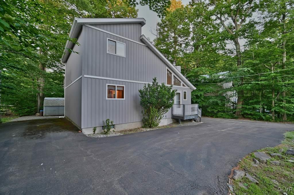 2185 Titania Road Tobyhanna, PA 18466 - Photo 2 of 50 Front View