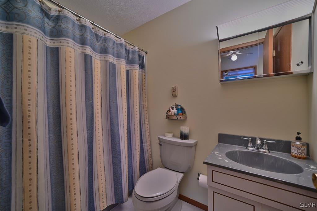 2185 Titania Road Tobyhanna, PA 18466 - Photo 44 of 50 Bathroom 2