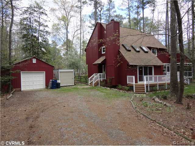 6310 Glebe Point Road Chesterfield, VA 23838 - Photo 3 of 12 a view of a house with a yard and tree