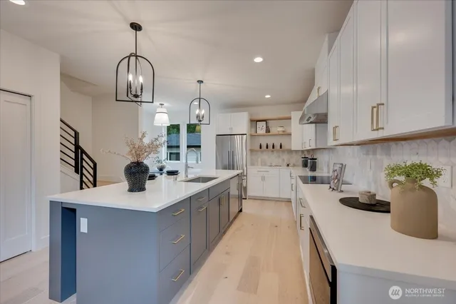 $999,950 | 13542 39th Avenue Northeast, Unit A, Seattle, WA 98125