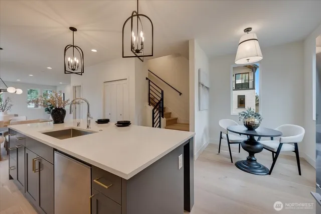 $999,950 | 13542 39th Avenue Northeast, Unit A, Seattle, WA 98125