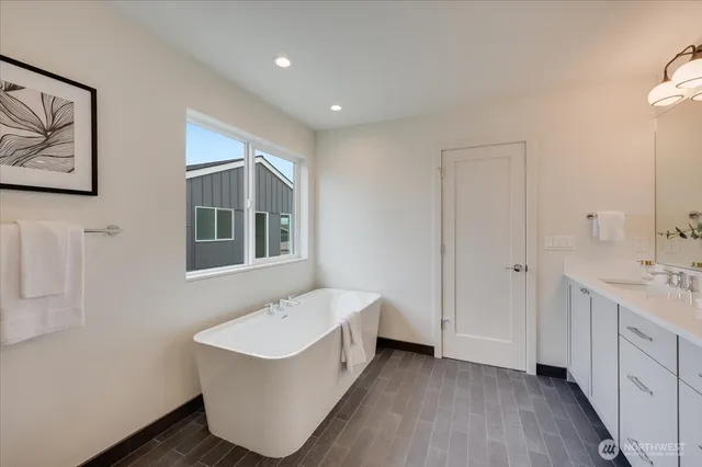 $999,950 | 13542 39th Avenue Northeast, Unit A, Seattle, WA 98125