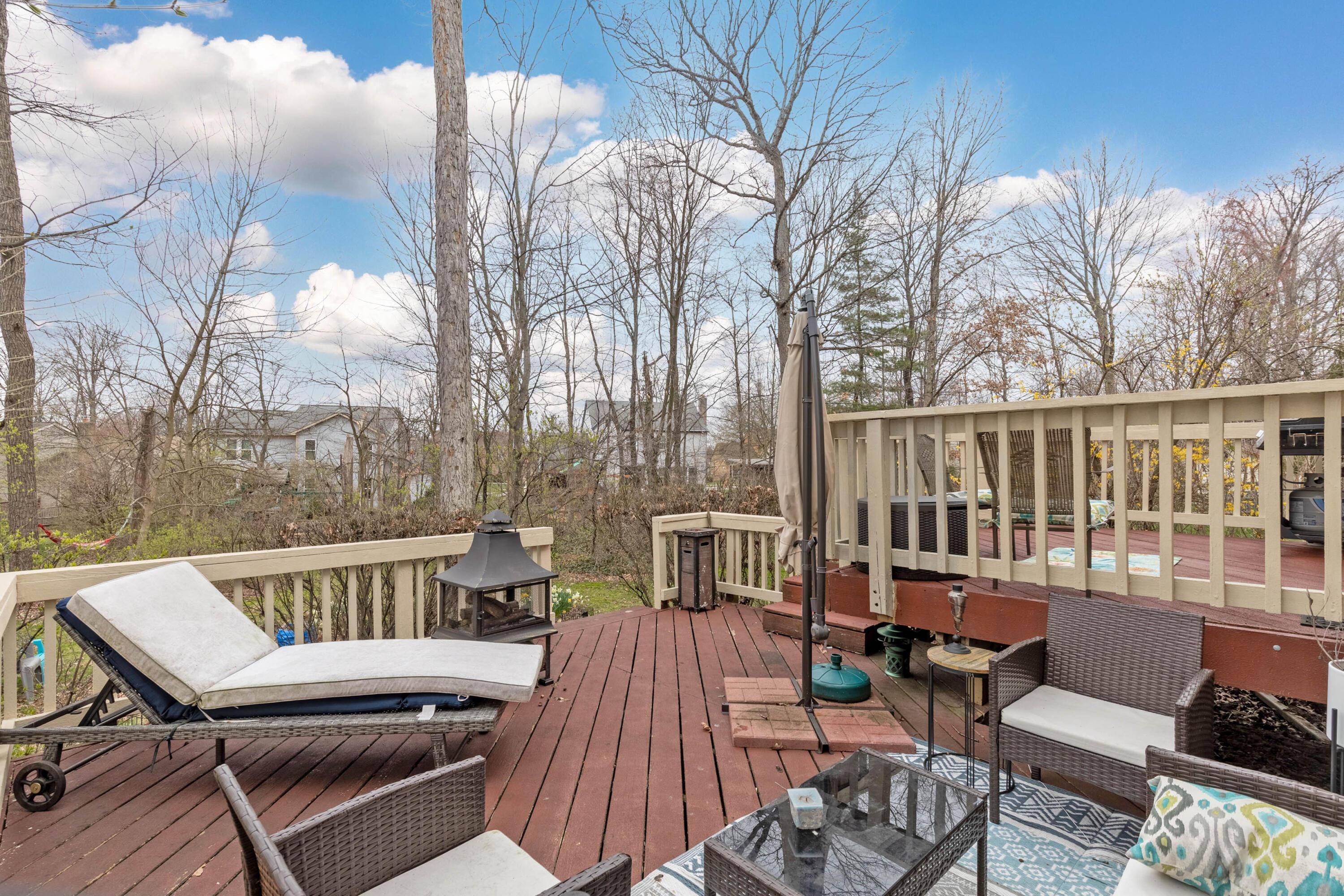 435 Emory Street Gahanna, OH 43230 - Photo 43 of 54 43. Rear Deck