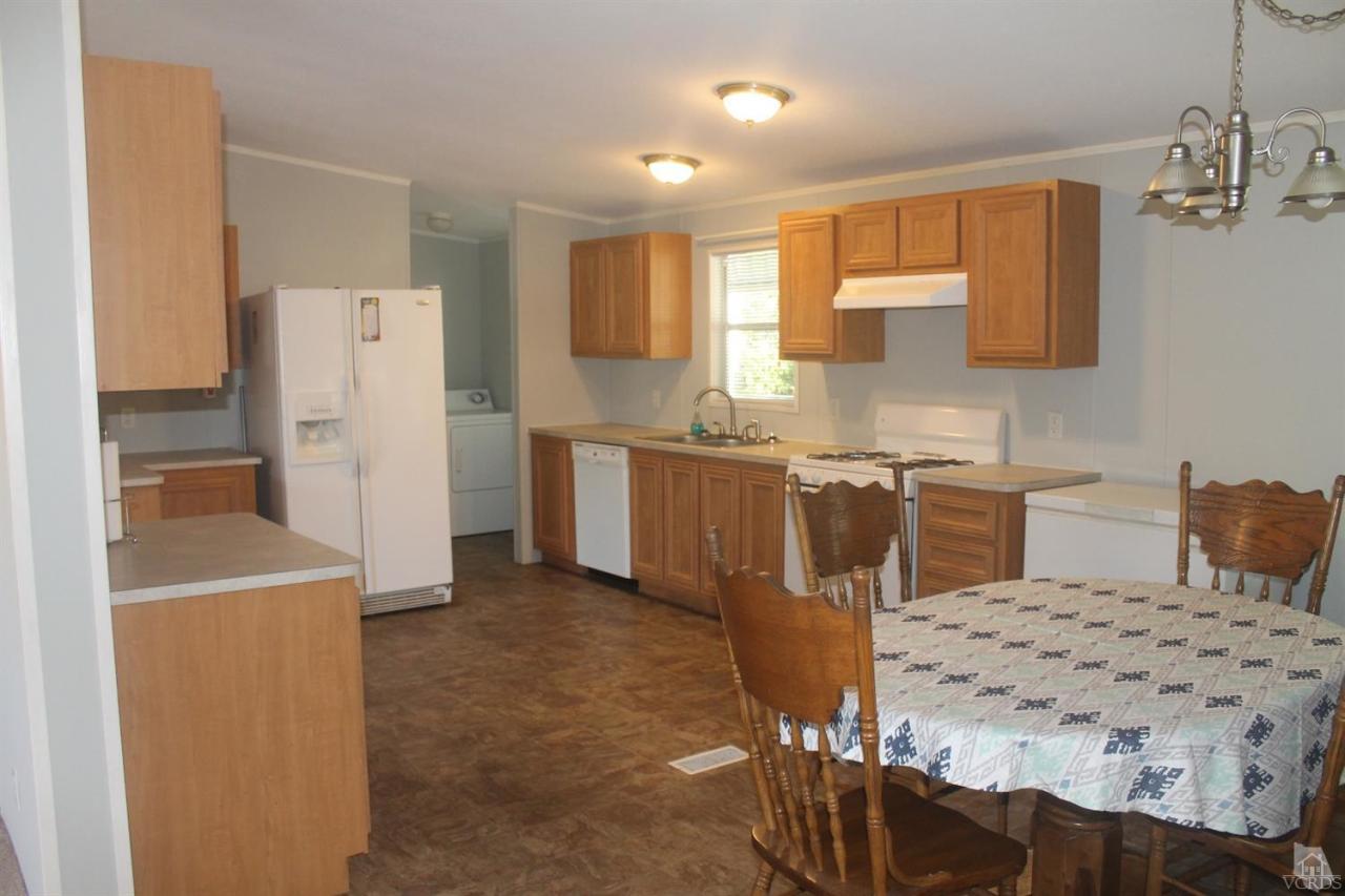 195 Tierra Rejada Road, Unit 8 Simi Valley, CA 93065 - Photo 3 of 16 Additional Photo