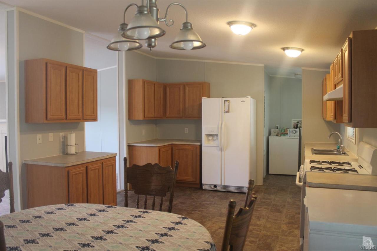 195 Tierra Rejada Road, Unit 8 Simi Valley, CA 93065 - Photo 4 of 16 Additional Photo