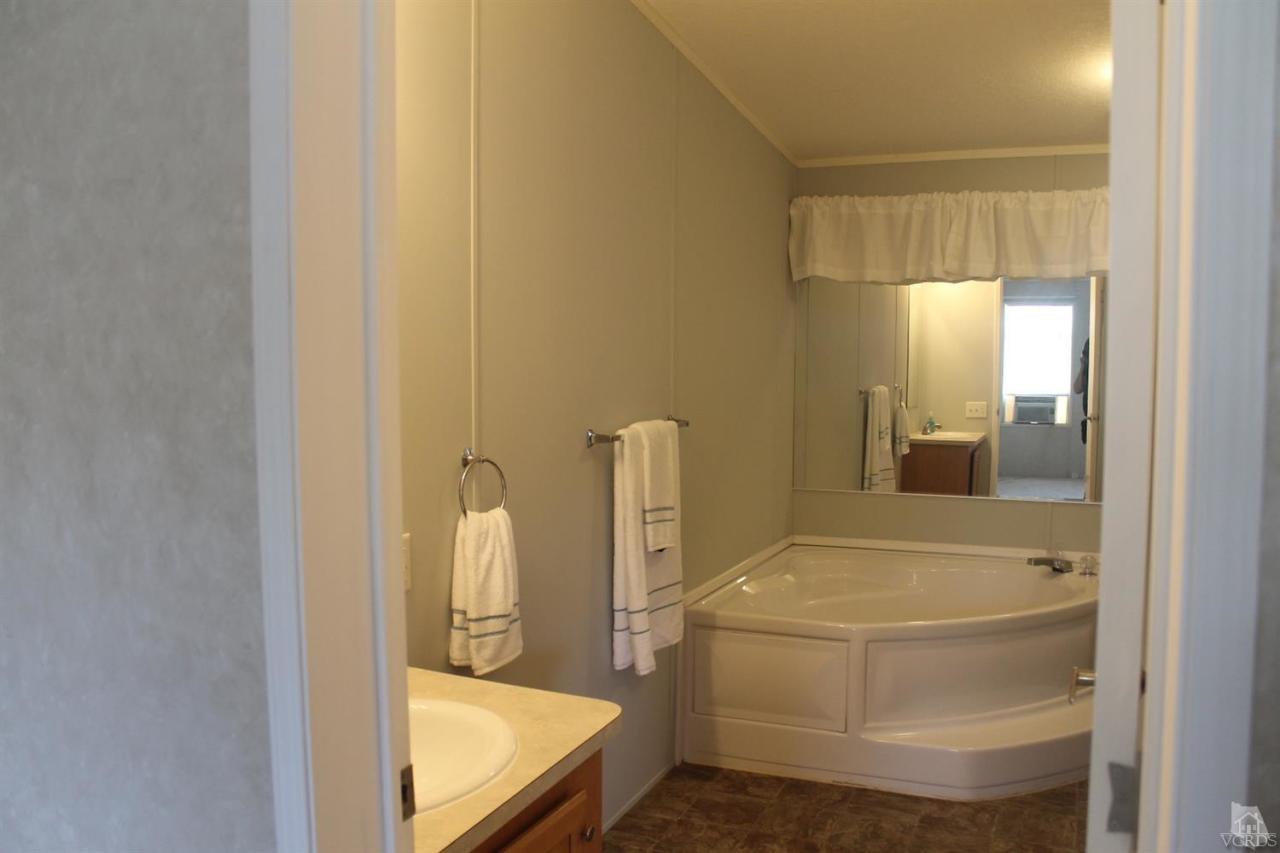 195 Tierra Rejada Road, Unit 8 Simi Valley, CA 93065 - Photo 9 of 16 Additional Photo