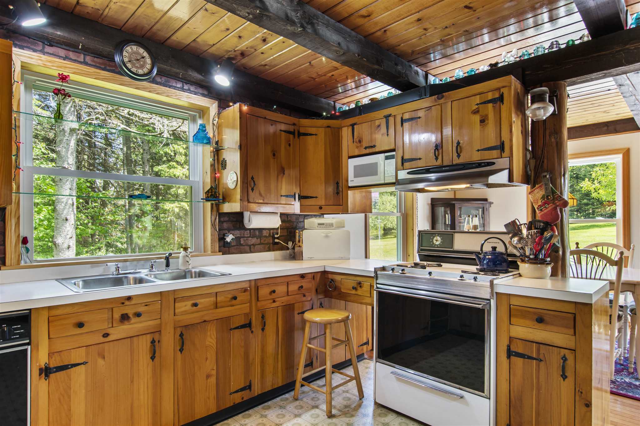 332 Chamberlain Road Canaan, VT 05903 - Photo 10 of 40